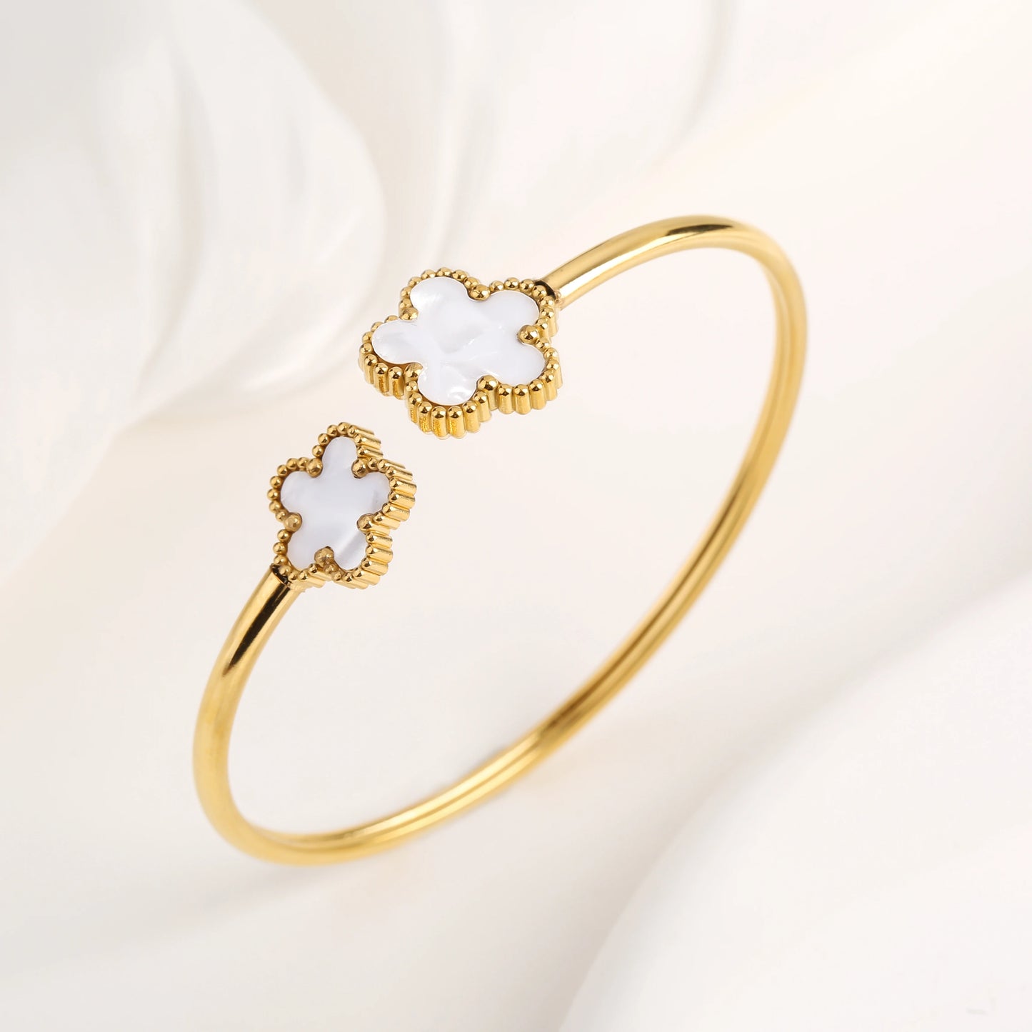 Flower Opening Bracelet