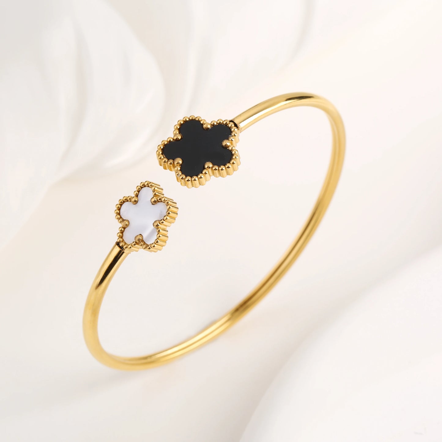 Flower Opening Bracelet