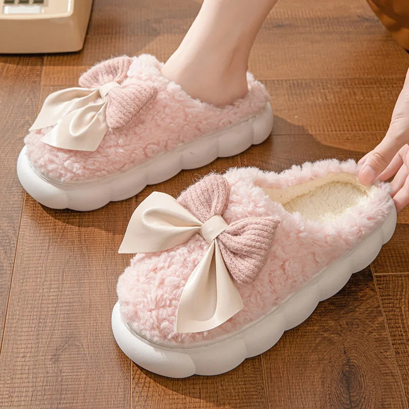 Cloud-Like Bow Slippers