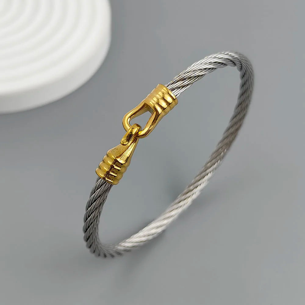 Timeless Horseshoe Clasp Bracelet