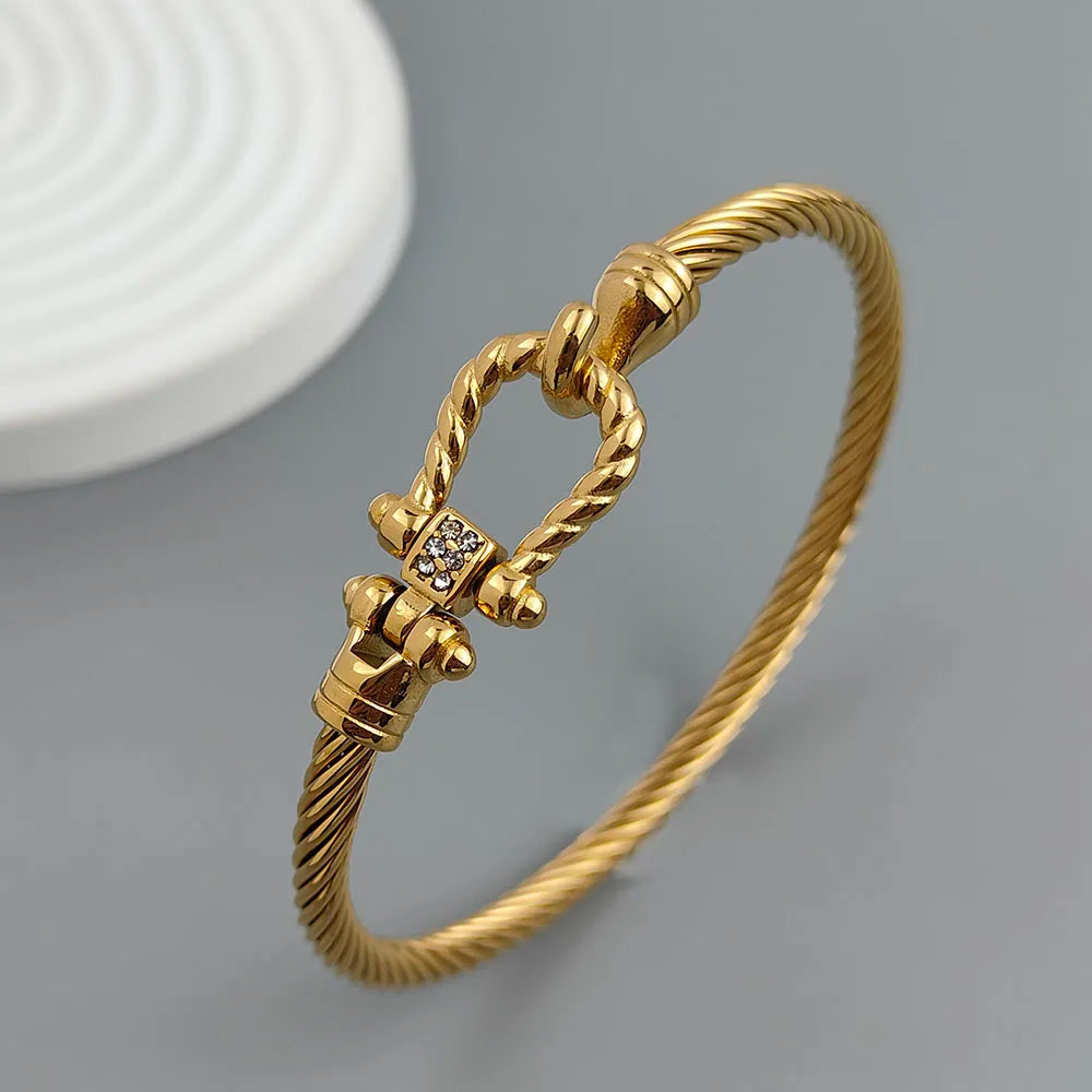 Timeless Horseshoe Clasp Bracelet