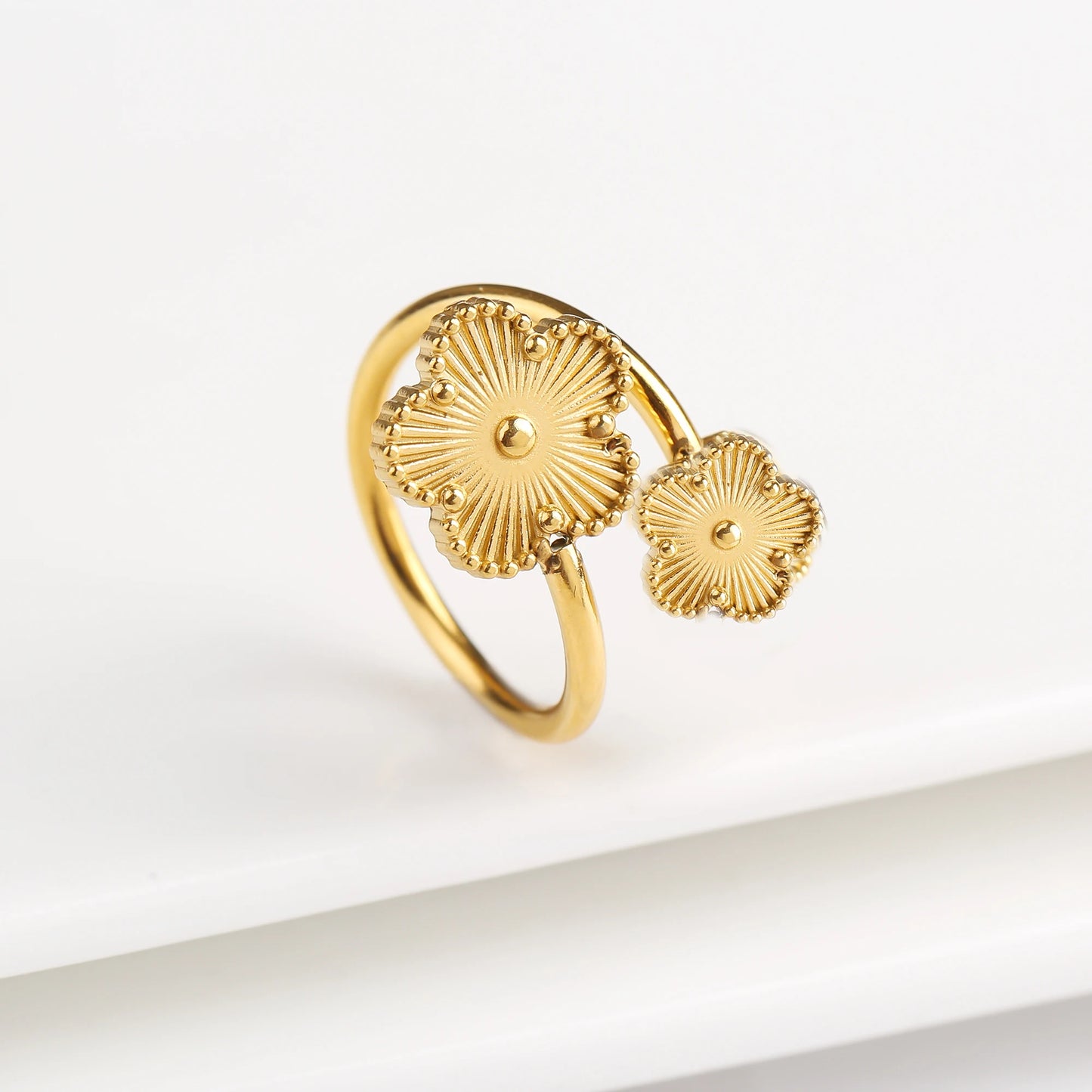Women’s Flower Opening Ring