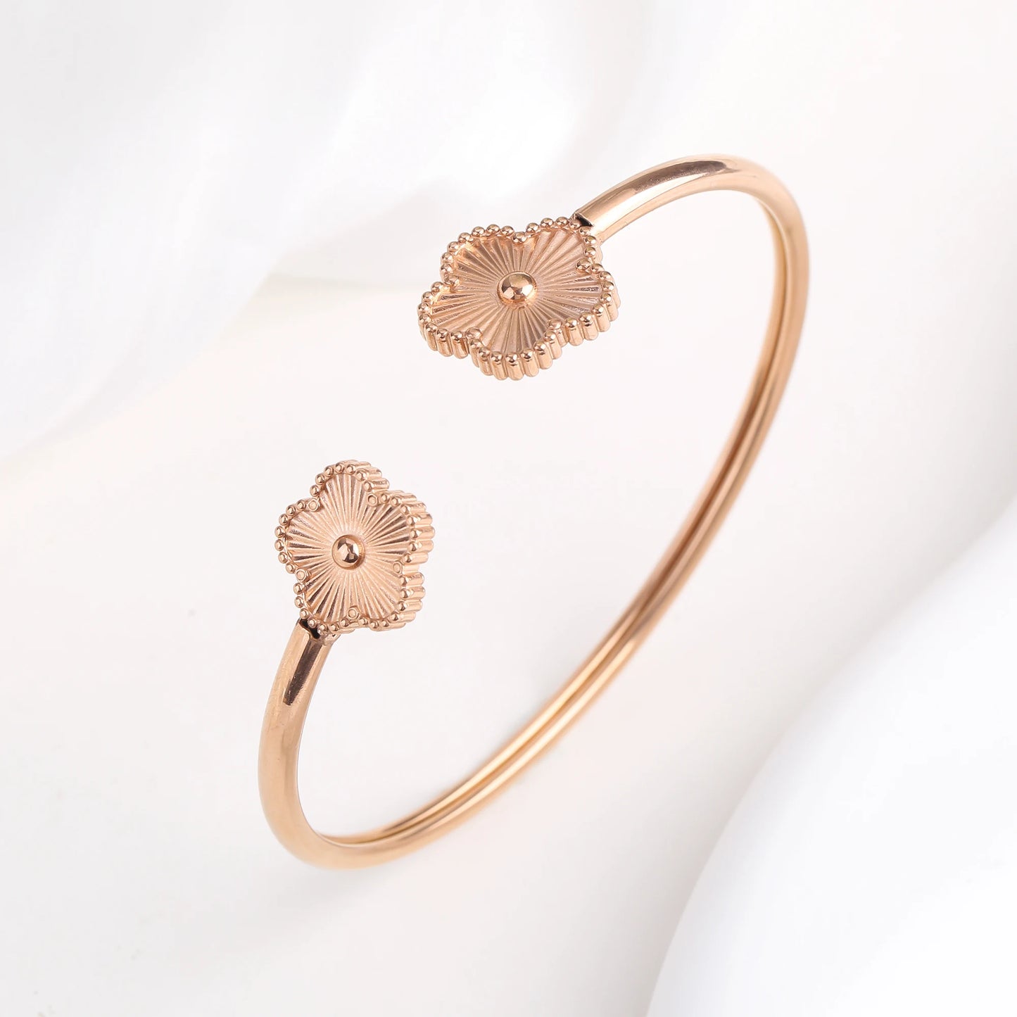 Flower Opening Bracelet