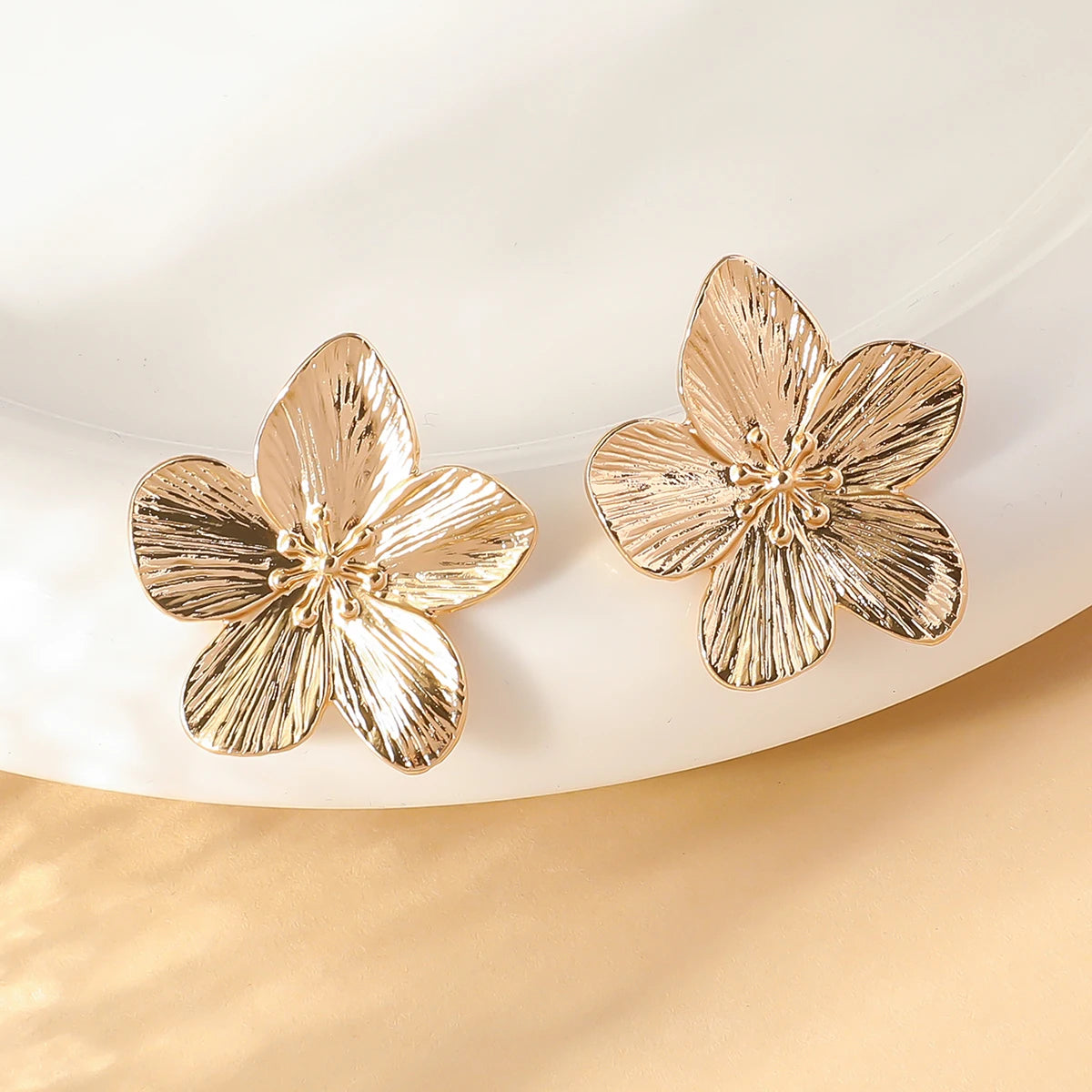 Flower Metallic Earrings 