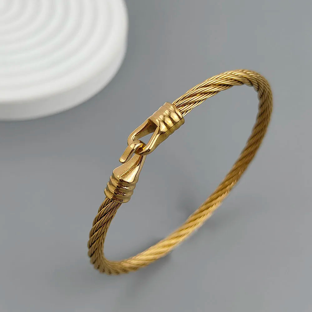 Timeless Horseshoe Clasp Bracelet