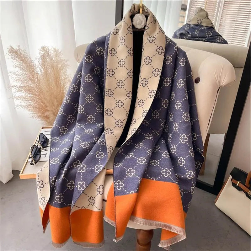 Reversible Signature Pattern Scarf