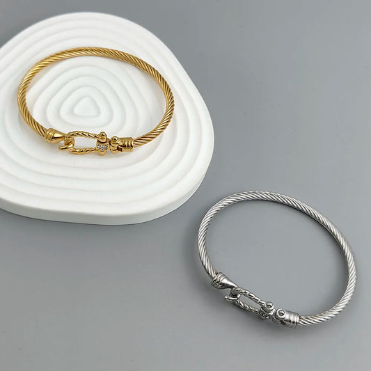 Timeless Horseshoe Clasp Bracelet