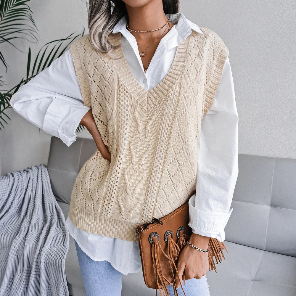 Knitted Sweater Vest – Casual Elegance 